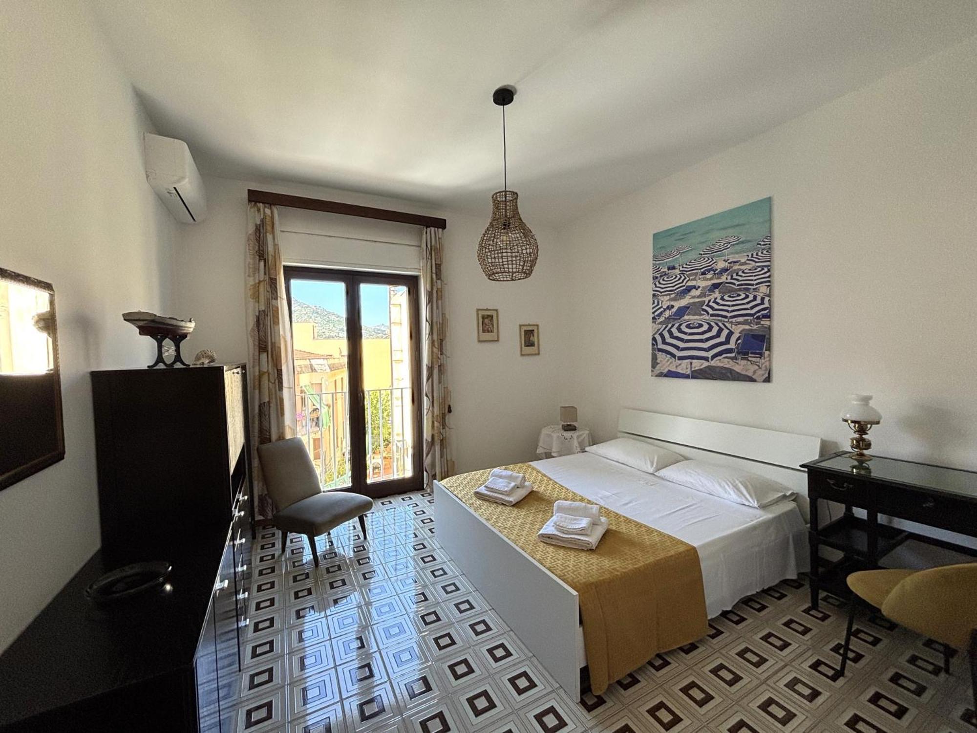 Archimede Lounge Apartment Cefalu Luaran gambar