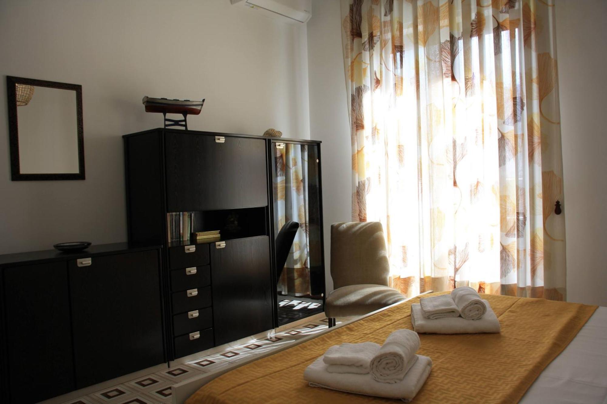 Archimede Lounge Apartment Cefalu Luaran gambar