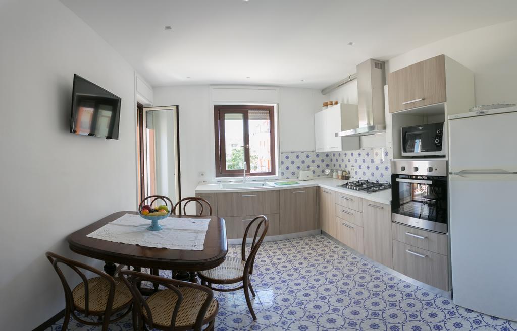 Archimede Lounge Apartment Cefalu Luaran gambar